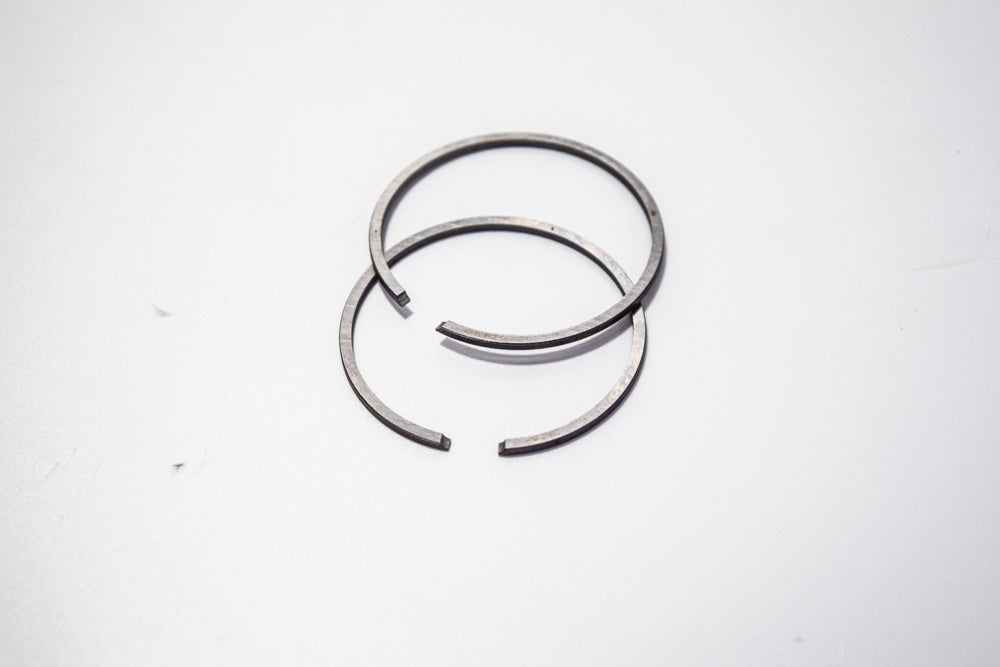 SERIE FASCE ELASTICHE PISTONE VESPA MISURA DIAMETRO 52,5 SPESSORE DA 2,5MM GRANO NORMALE METEOR CODICE F0525025021515