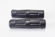 Carica l'immagine nel visualizzatore di Gallery, COPPIA MANOPOLE MOTOM NERE DIAM.24