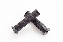 Carica l&#39;immagine nel visualizzatore di Gallery, COPPIA MANOPOLE CAFE&#39; RACE 130MM D.22