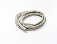 Carica l&#39;immagine nel visualizzatore di Gallery, COPPIA PROFILI GRIGI SACCHE VESPA 125 62