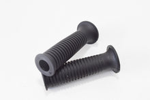 Carica l&#39;immagine nel visualizzatore di Gallery, COPPIA MANOPOLE BMW FORATE 22/26 130MM