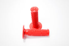 Carica l'immagine nel visualizzatore di Gallery, COPPIA MANOPOLE ROSSE CHIUSE L.115MM