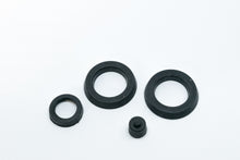 Carica l&#39;immagine nel visualizzatore di Gallery, KIT GOMMINI POMPA FRENO APE 150