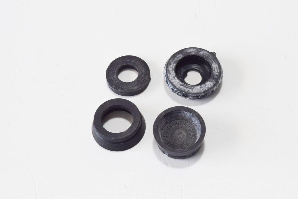 SERIE PARAOLIO POMPA FRENI APE P 50 - AP