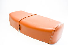 Carica l&#39;immagine nel visualizzatore di Gallery, SELLA VESPA PX 125-150-200 ARCOBALENO