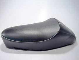 SELLA VESPA 50 CON GOBBA ITALY NERA