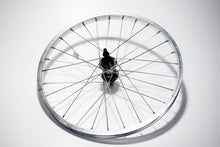 Carica l'immagine nel visualizzatore di Gallery, RUOTA POST 20X1.75 ALL/ACC 6V