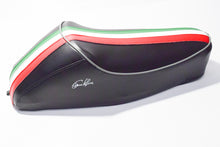 Carica l&#39;immagine nel visualizzatore di Gallery, SELLA VESPA 50 SPECIAL C/GOBBA NERA