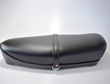 Carica l&#39;immagine nel visualizzatore di Gallery, SELLA VESPA 50-ET3 C/LEVETTA NERO ITALY