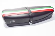 Carica l&#39;immagine nel visualizzatore di Gallery, SELLA VESPA 50/125 ET3 C/SERRATURA NERA