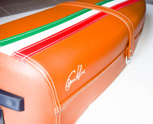 Carica l&#39;immagine nel visualizzatore di Gallery, SELLA VESPA PX 1S. 7882 MARRONE C/TRIC