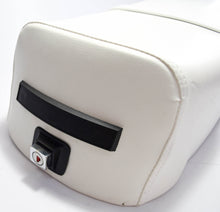 Carica l&#39;immagine nel visualizzatore di Gallery, SELLA VESPA PX ARCOBALENO BIANCA