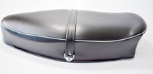 Carica l&#39;immagine nel visualizzatore di Gallery, SELLA VESPA SPRINT 150 LUNGA NERO