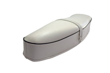 Carica l&#39;immagine nel visualizzatore di Gallery, SELLA VESPA SPRINT 150 BIANCA