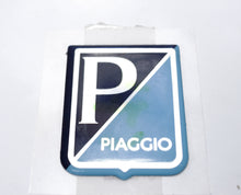 Carica l&#39;immagine nel visualizzatore di Gallery, STEMMA ADESIVO PIAGGIO VESPA OLD