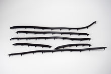 Carica l&#39;immagine nel visualizzatore di Gallery, SERIE LISTELLI PEDANE VESPA 50-90