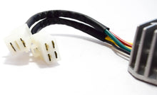 Carica l'immagine nel visualizzatore di Gallery, REGOLATORE X-CITING 400 13-18