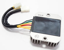 Carica l'immagine nel visualizzatore di Gallery, REGOLATORE X-CITING 400 13-18