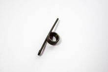 Carica l&#39;immagine nel visualizzatore di Gallery, MOLLA SINISTRA SERRATURA PORTA APE 50