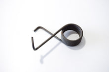 Carica l&#39;immagine nel visualizzatore di Gallery, MOLLA PEDALE FRENO APE CAR D-TM D VOLANT