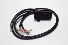 Carica l&#39;immagine nel visualizzatore di Gallery, COMMUTATORE LUCI VESPA PX 125-150 1 SERI