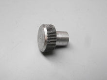 Carica l&#39;immagine nel visualizzatore di Gallery, DADO POMELLO SCATOLA FILTRO ARIA TM 703