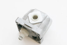 Carica l&#39;immagine nel visualizzatore di Gallery, POMPA RIBALTABILE APE