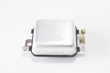 Carica l&#39;immagine nel visualizzatore di Gallery, REGOLATORE TENSIONE APE MP-TM-CAR-CALESS