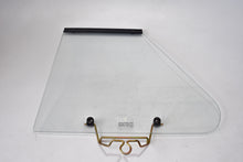 Carica l&#39;immagine nel visualizzatore di Gallery, FINESTRINO PORTA DX APE 50