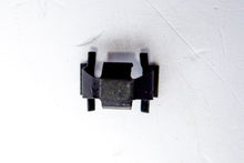 Carica l&#39;immagine nel visualizzatore di Gallery, FERMAGLIO SEDILE APE 50-TM-POKER