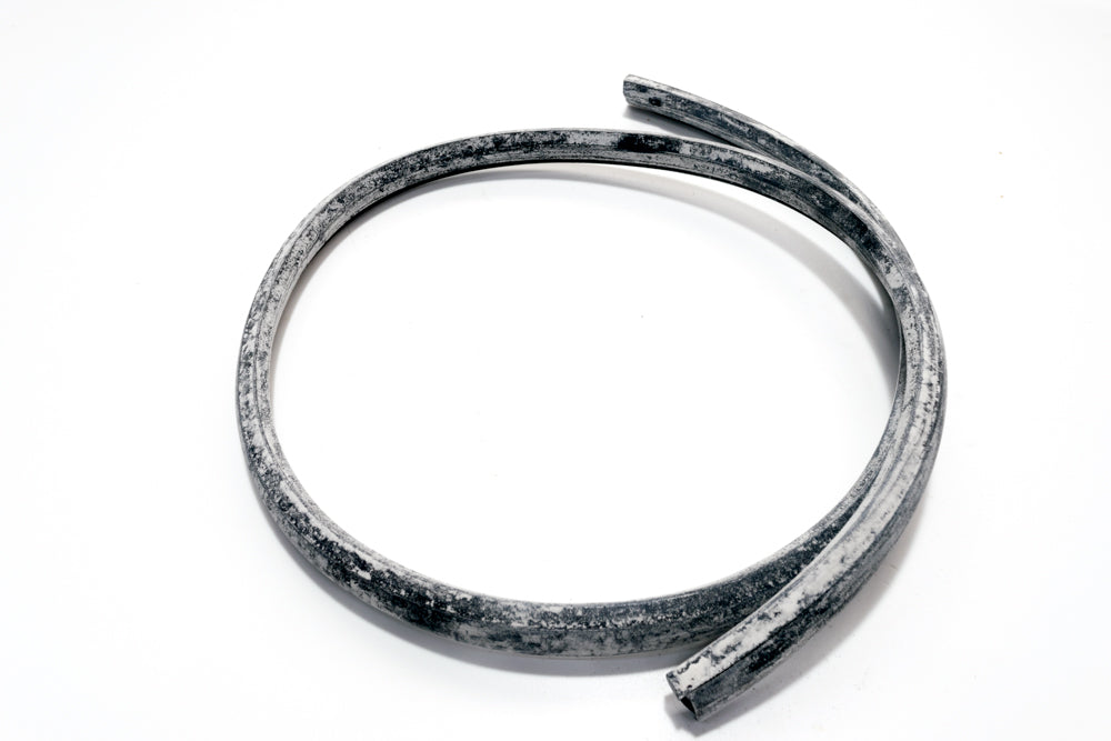 PROFILO COFANO DESTRO VESPA PX 125-150