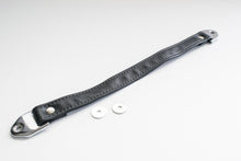 Carica l&#39;immagine nel visualizzatore di Gallery, KIT CINGHIA SELLA + RONDELLE