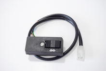 Carica l&#39;immagine nel visualizzatore di Gallery, COMMUTATORE FRECCE APE TM 703