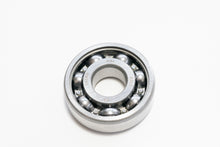 Carica l&#39;immagine nel visualizzatore di Gallery, CUSCINETTO L/CAMBIO VESPA 6303 17X47X14