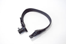 Carica l&#39;immagine nel visualizzatore di Gallery, MANIGLIA VESPA COSA 125 1988