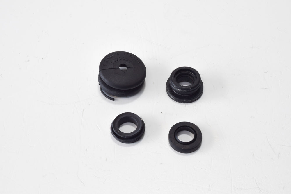 SERIE REVISONE POMPA FRENO VESPA COSA