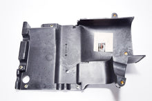 Carica l&#39;immagine nel visualizzatore di Gallery, COPERCHIO INF CILINDRO APE TM 703/POKER