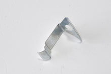 Carica l&#39;immagine nel visualizzatore di Gallery, MOLLA COPRIRUOTA APE 50