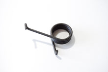 Carica l&#39;immagine nel visualizzatore di Gallery, MOLLA PEDALE FRIZIONE POKER BENZINA-D