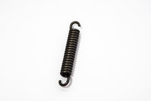 Carica l&#39;immagine nel visualizzatore di Gallery, MOLLA GANASCE POSTERIORE APE 50 FL ORIG