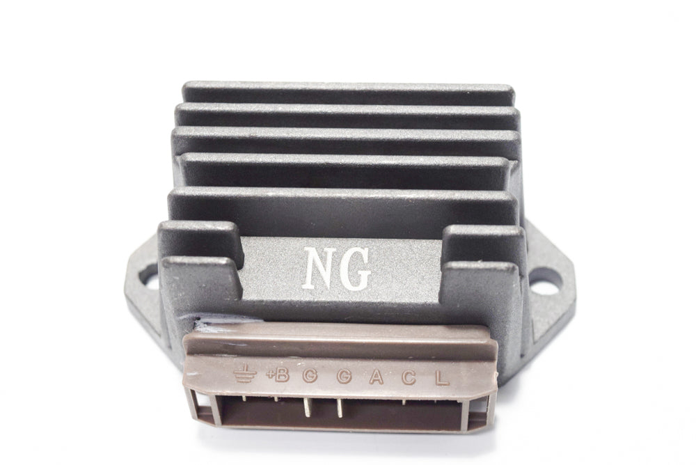 REGOLATORE TENS.12V-26 HEXAGON-RUNNER