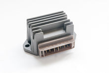 Carica l&#39;immagine nel visualizzatore di Gallery, REGOLATORE RUNNER FXR 180 NON ORIG