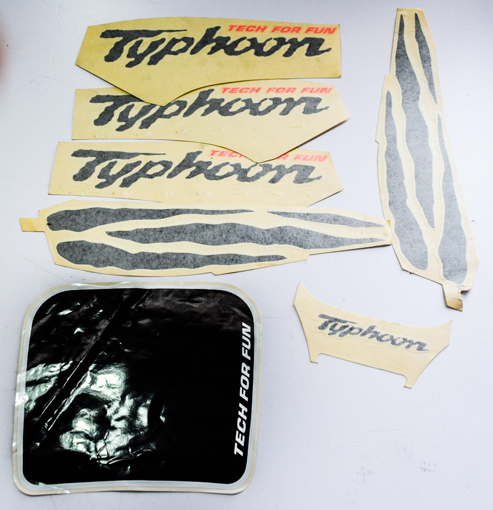 SERIE ADESIVI TYPHOON