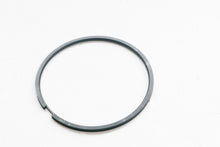 Carica l&#39;immagine nel visualizzatore di Gallery, 486363 - SEGMENTO RASCHIAOLIO PISTONE ORIGINALE PIAGGIO 72X2