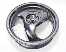 Carica l&#39;immagine nel visualizzatore di Gallery, RUOTA POST 13 PIAGGIO NRG MC2 9698