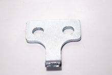 Carica l&#39;immagine nel visualizzatore di Gallery, GANCIO ANT SPONDE APE TM 703