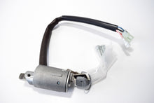 Carica l&#39;immagine nel visualizzatore di Gallery, COMMUTATORE ACCENSIONE APE TM 703