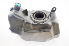 Carica l&#39;immagine nel visualizzatore di Gallery, SERBATOIO CARBURANTE X9 EVOLUTION 500