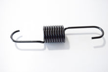 Carica l&#39;immagine nel visualizzatore di Gallery, MOLLA BRACCIO OSCILLANTE VESPA GTS