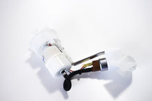 Carica l&#39;immagine nel visualizzatore di Gallery, GRUPPO POMPA CARBURANTE VESPA LX 125/150